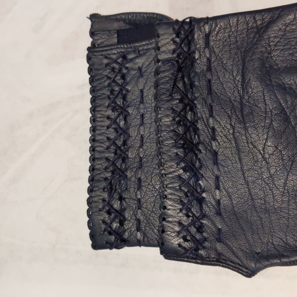 Vintage black leather gloves - Picture 4 of 6
